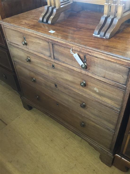 George III mahogany chest of drawers